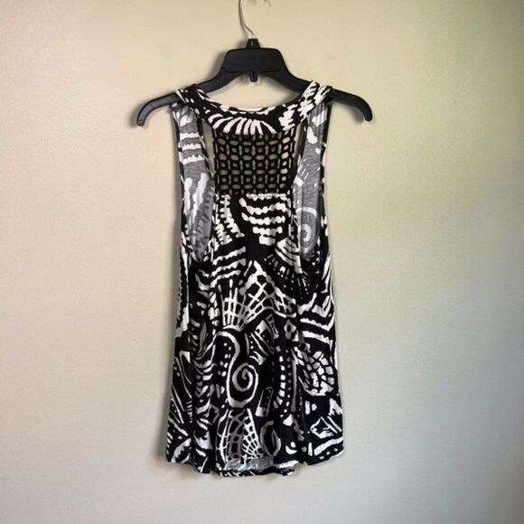 Kenar medium black and white tank top - Picture 4 of 4